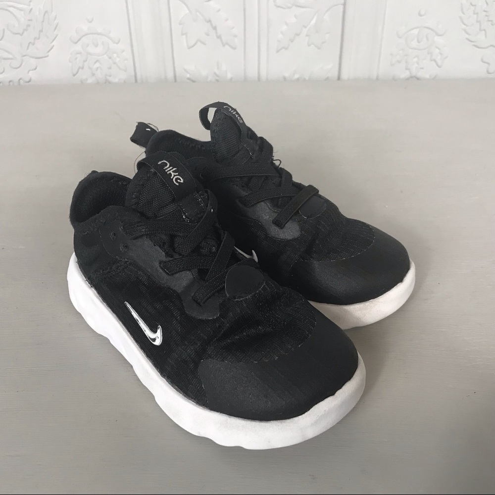 Toddler Size Black Nike Easy On Athletic Shoes